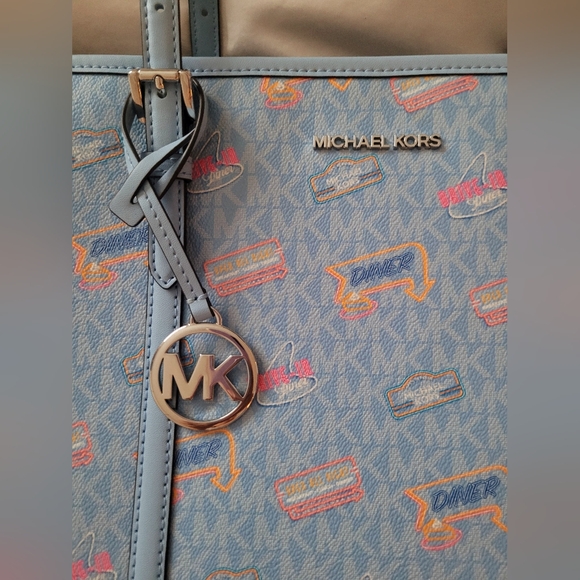 Michael Kors Sky Blue Signature Tote - Picture 5 of 14
